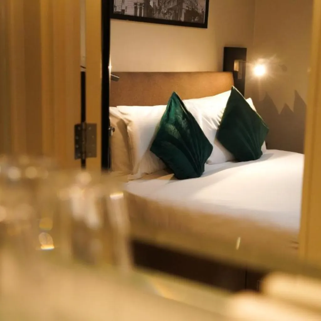 cheap hotels london england