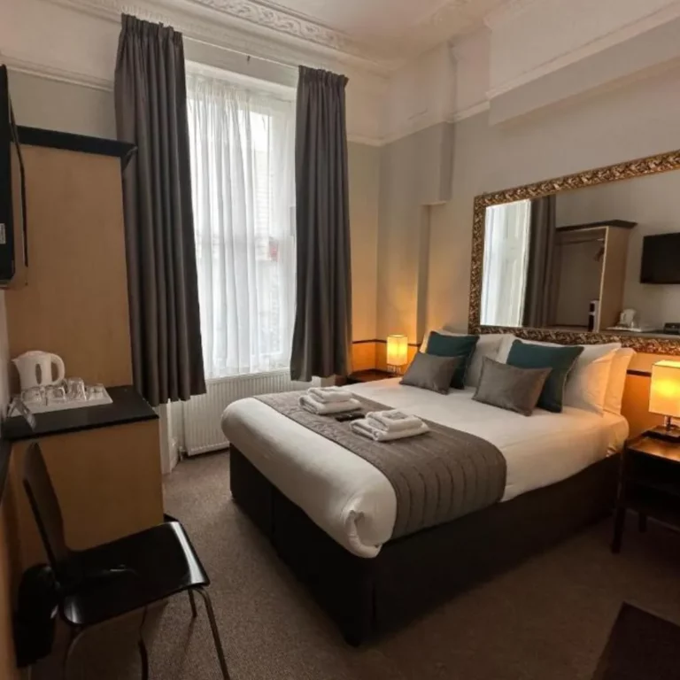 cheap places to stay in london